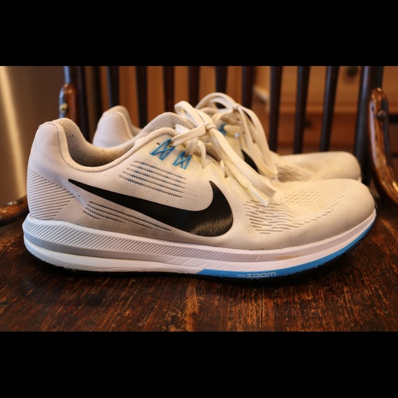 Nike running shoe - Picture 1 of 14